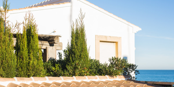 Inversores, Intermediarios, Agentes y Brokers Inmobiliarios en Torrejón de Ardoz · Casas de Playa