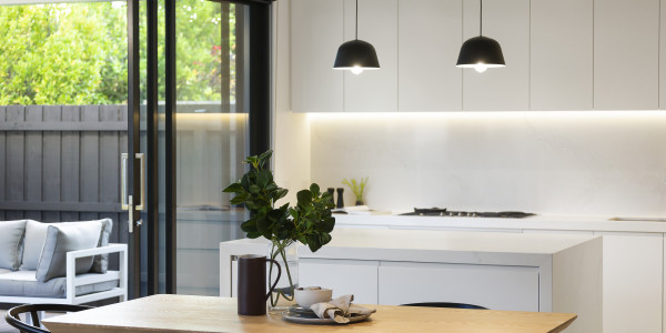 Inversores, Intermediarios, Agentes y Brokers Inmobiliarios en Torrejón de Ardoz · Plantas Baja